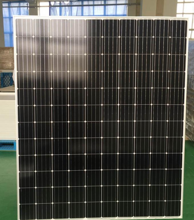 Los paneles solares fotovoltaicos de 600 vatios 0